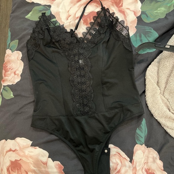 black lace bodysuit - Picture 2 of 4